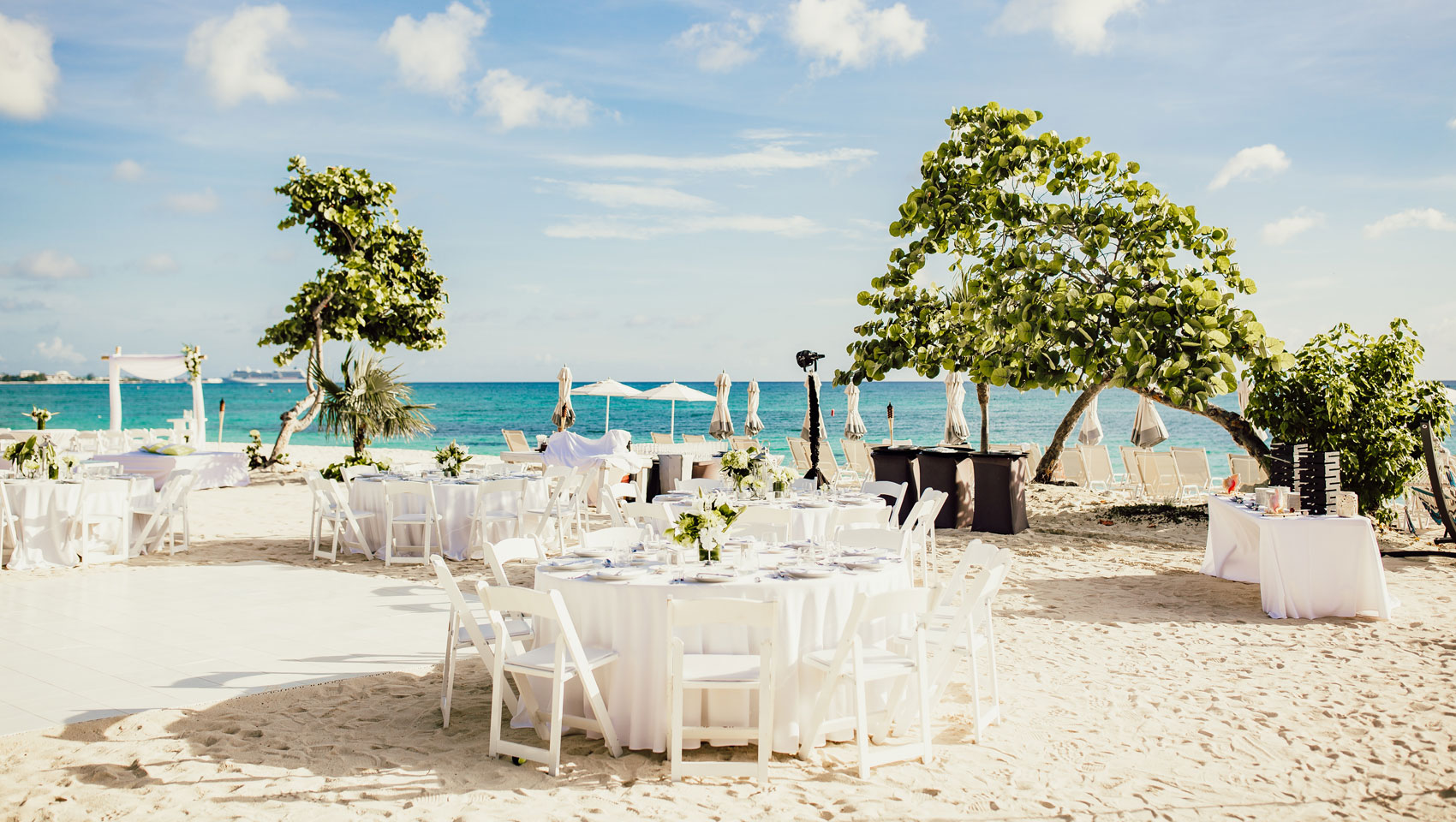 Beach Wedding Venues Kimpton Seafire Resort Grand Cayman