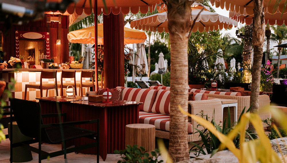 Nana Cabana Bar at Seafire