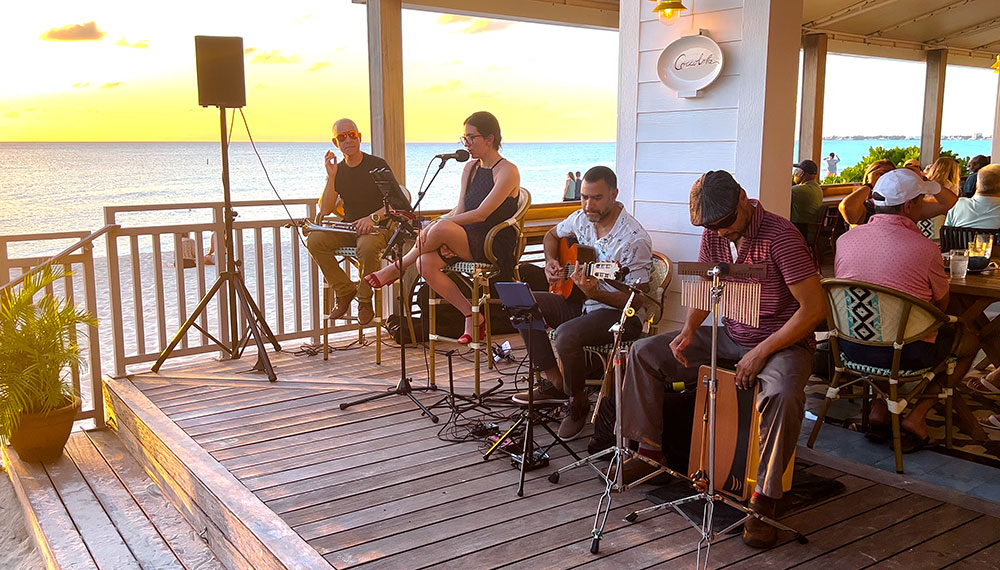 Live music at Coccoloba