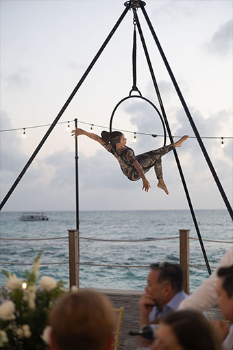 circus performer at reception at Kimpton seafire
